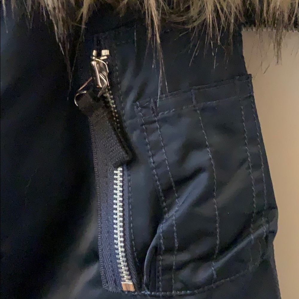 GAP faux fur trim Snorkel Parka NWT - Picture 6 of 6